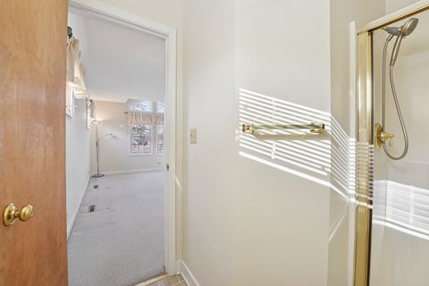 Tiny photo for 240 N Willow Road, Elmhurst, IL 60126 (MLS # 12471171)