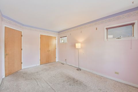 Tiny photo for 240 N Willow Road, Elmhurst, IL 60126 (MLS # 12471171)