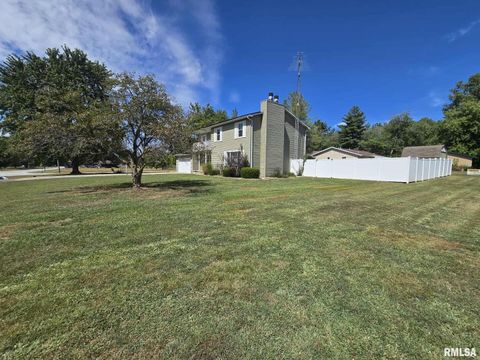 Tiny photo for 108 MOCKINGBIRD Lane, Woodlawn, IL 62898 (MLS # EB459711)