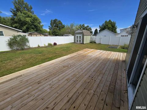 Tiny photo for 108 MOCKINGBIRD Lane, Woodlawn, IL 62898 (MLS # EB459711)