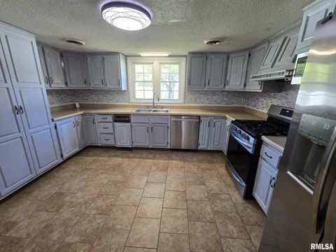 Tiny photo for 108 MOCKINGBIRD Lane, Woodlawn, IL 62898 (MLS # EB459711)