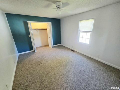 Tiny photo for 108 MOCKINGBIRD Lane, Woodlawn, IL 62898 (MLS # EB459711)