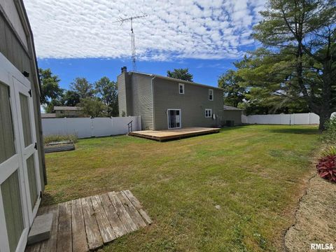 Tiny photo for 108 MOCKINGBIRD Lane, Woodlawn, IL 62898 (MLS # EB459711)