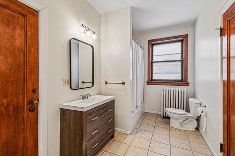 Tiny photo for 5054 S Woodlawn Avenue #3C, Chicago, IL 60615 (MLS # 12679414)