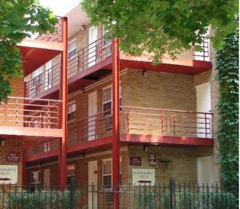 4541 N Beacon Street 3A Chicago IL 60640