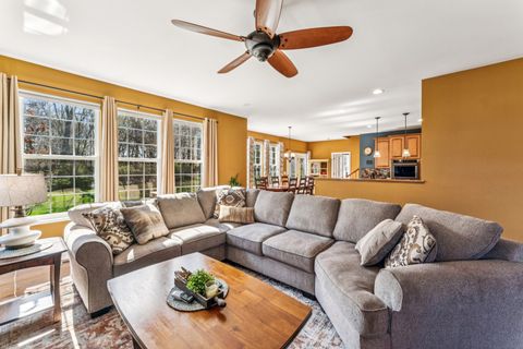 Tiny photo for 2991 Wagon Road, Elgin, IL 60124 (MLS # 12616790)