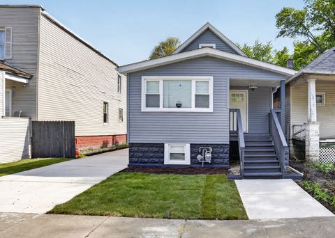 Photo of 123 W 104th Place, Chicago, IL 60628 (MLS # 12724293)