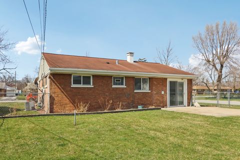 Tiny photo for 17303 Greenbay Avenue SE, Lansing, IL 60438 (MLS # 12605379)