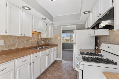 Tiny photo for 17303 Greenbay Avenue SE, Lansing, IL 60438 (MLS # 12605379)