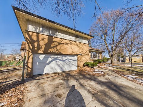 Tiny photo for 14600 Princeton Avenue, Dolton, IL 60419 (MLS # 12583465)