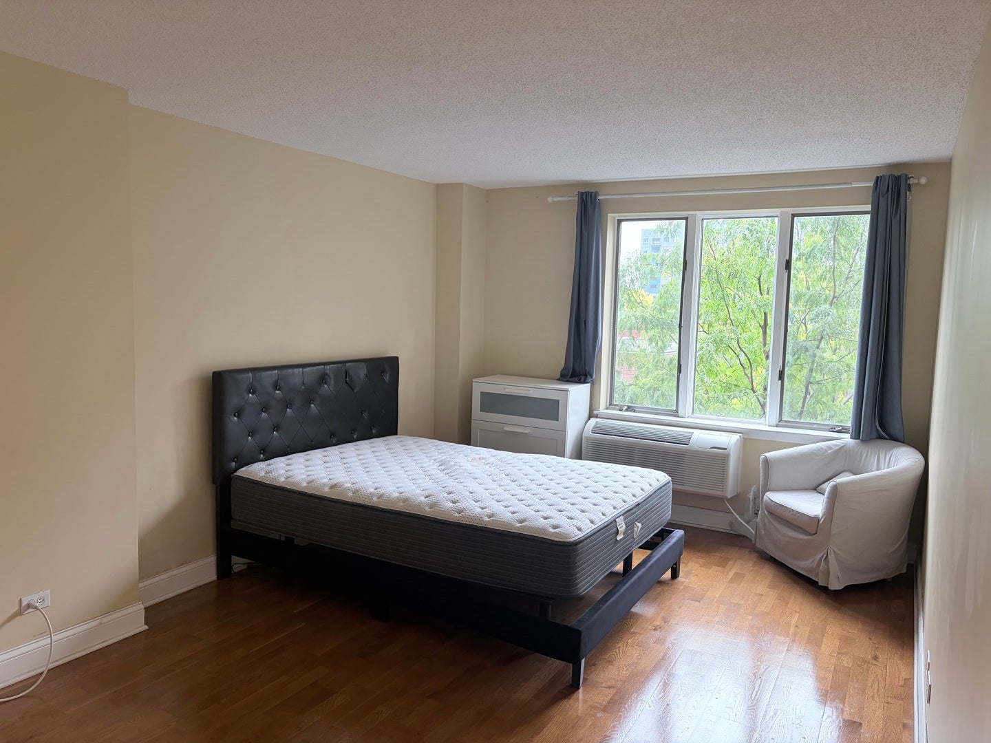 801 S PLYMOUTH Court 306