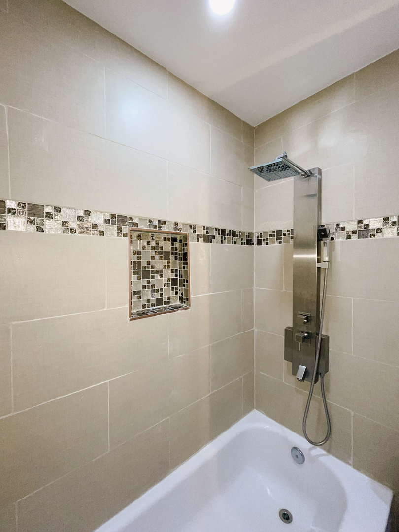 1162 Northbury Lane B1