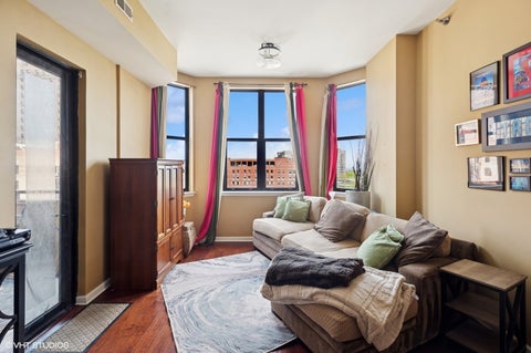Tiny photo for 1464 S Michigan Avenue #703, Chicago, IL 60605 (MLS # 12662546)