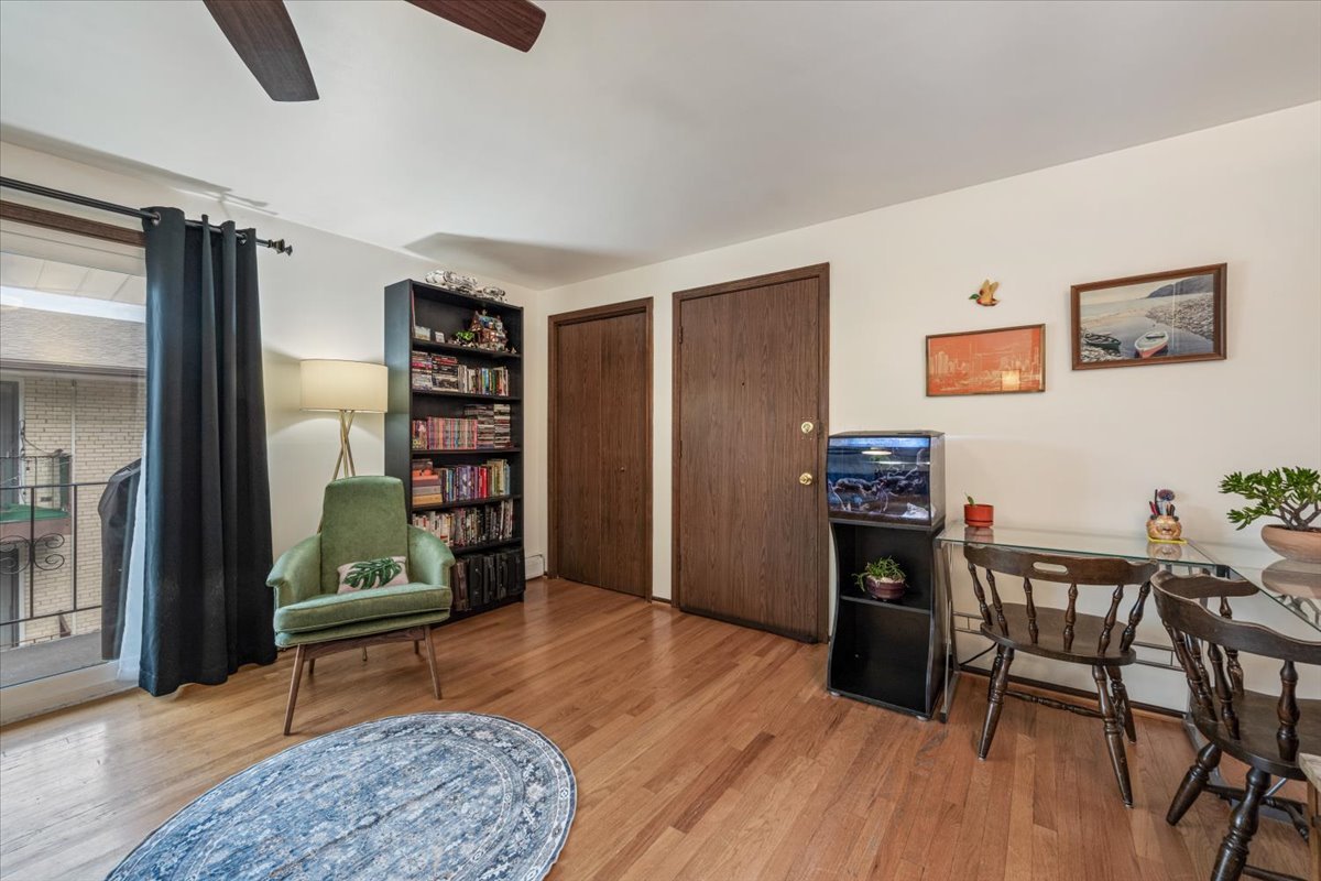 4233 N Keeler Avenue 3A