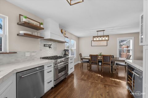 Tiny photo for 363 Cornwall Avenue, South Elgin, IL 60177 (MLS # 12542682)