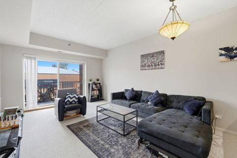 Tiny photo for 6238 W 26th Street #203, Berwyn, IL 60402 (MLS # 12624760)