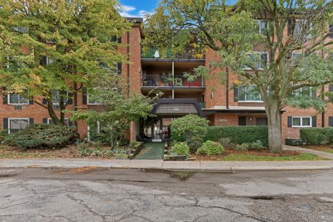 Photo of 1107 S Old Wilke Road #201, Arlington Heights, IL 60005 (MLS # 12441478)