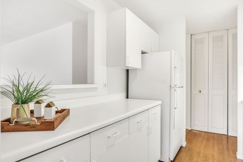 Tiny photo for 1107 S Old Wilke Road #201, Arlington Heights, IL 60005 (MLS # 12441478)