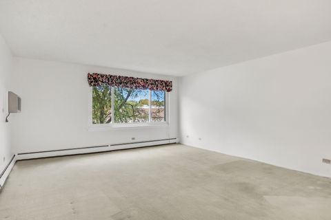 Tiny photo for 1107 S Old Wilke Road #201, Arlington Heights, IL 60005 (MLS # 12441478)
