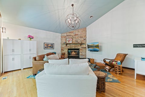 Tiny photo for 1543 N Saint Marys Road, Green Oaks, IL 60048 (MLS # 12735909)