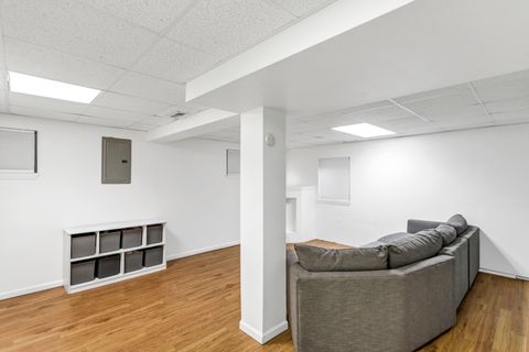 Tiny photo for 460 Hunters Way, Fox River Grove, IL 60021 (MLS # 12501835)