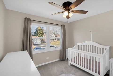 Tiny photo for 460 Hunters Way, Fox River Grove, IL 60021 (MLS # 12501835)