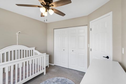 Tiny photo for 460 Hunters Way, Fox River Grove, IL 60021 (MLS # 12501835)