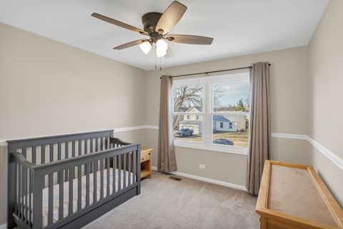 Tiny photo for 460 Hunters Way, Fox River Grove, IL 60021 (MLS # 12501835)