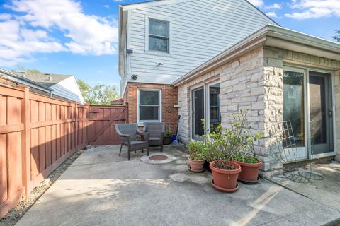 Tiny photo for 6020 N Landers Avenue, Chicago, IL 60646 (MLS # 12520823)