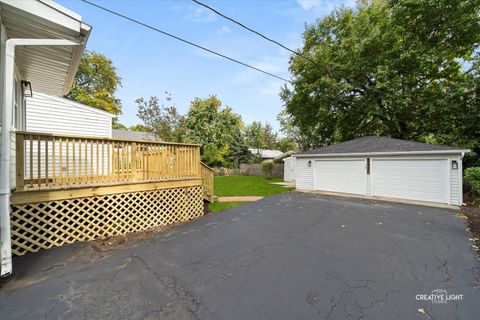 Tiny photo for 5505 Pershing Avenue, Downers Grove, IL 60515 (MLS # 12493703)
