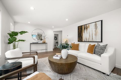 Tiny photo for 5505 Pershing Avenue, Downers Grove, IL 60515 (MLS # 12493703)