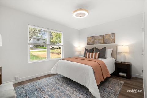 Tiny photo for 5505 Pershing Avenue, Downers Grove, IL 60515 (MLS # 12493703)