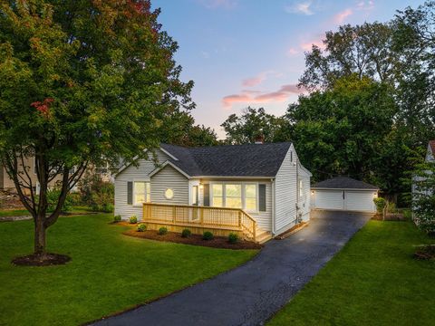 Tiny photo for 5505 Pershing Avenue, Downers Grove, IL 60515 (MLS # 12493703)