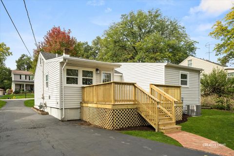 Tiny photo for 5505 Pershing Avenue, Downers Grove, IL 60515 (MLS # 12493703)