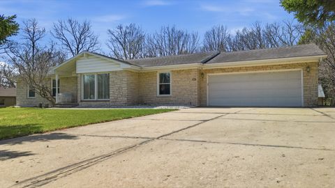 Tiny photo for 1739 Valley View Drive, Dixon, IL 61021 (MLS # 12613643)