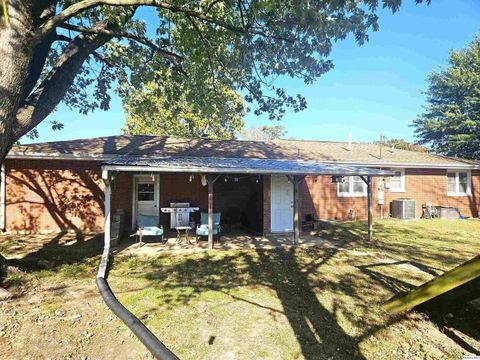 Tiny photo for 803 Maas Road, Quincy, IL 62305 (MLS # 12502640)