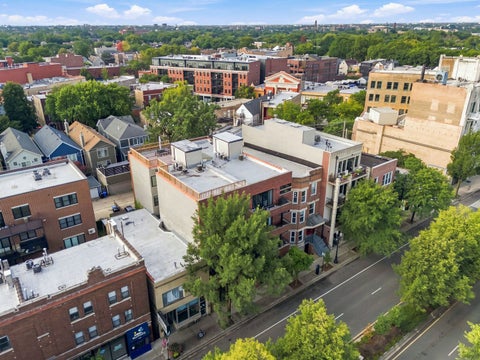 Tiny photo for 1925 W Irving Park Road #3, Chicago, IL 60613 (MLS # 12736150)