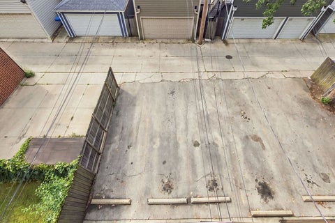 Tiny photo for 1925 W Irving Park Road #3, Chicago, IL 60613 (MLS # 12736150)