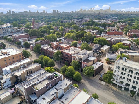 Tiny photo for 1925 W Irving Park Road #3, Chicago, IL 60613 (MLS # 12736150)