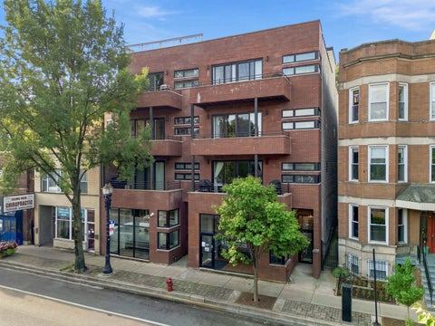 Tiny photo for 1925 W Irving Park Road #3, Chicago, IL 60613 (MLS # 12736150)