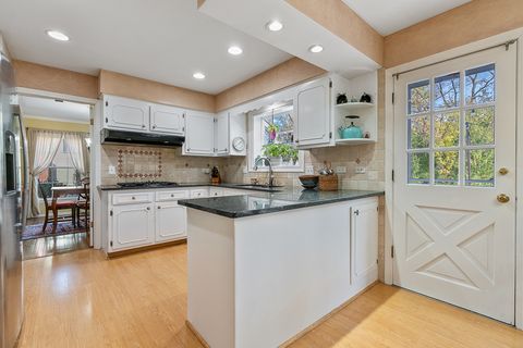 Tiny photo for 2067 BUTTERNUT Lane, Northbrook, IL 60062 (MLS # 12516748)