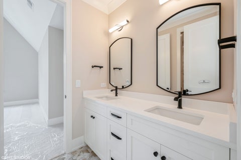 Tiny photo for 6200 Clarendon Hills (Lot 3) Road, Willowbrook, IL 60527 (MLS # 12754798)