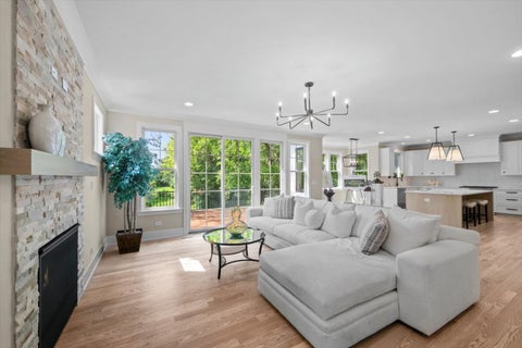 Tiny photo for 6200 Clarendon Hills (Lot 3) Road, Willowbrook, IL 60527 (MLS # 12754798)