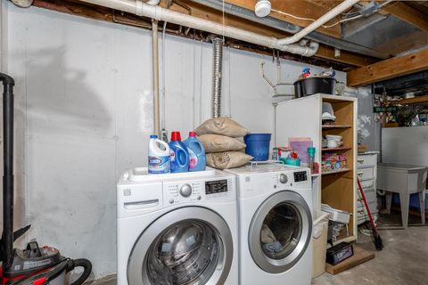 Tiny photo for 821 Thornberry Street, Ottawa, IL 61350 (MLS # 12526406)