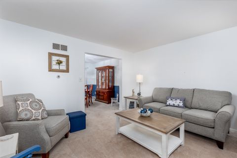 Tiny photo for 821 Thornberry Street, Ottawa, IL 61350 (MLS # 12526406)