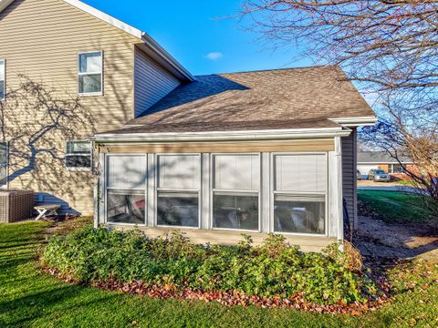 Tiny photo for 821 Thornberry Street, Ottawa, IL 61350 (MLS # 12526406)