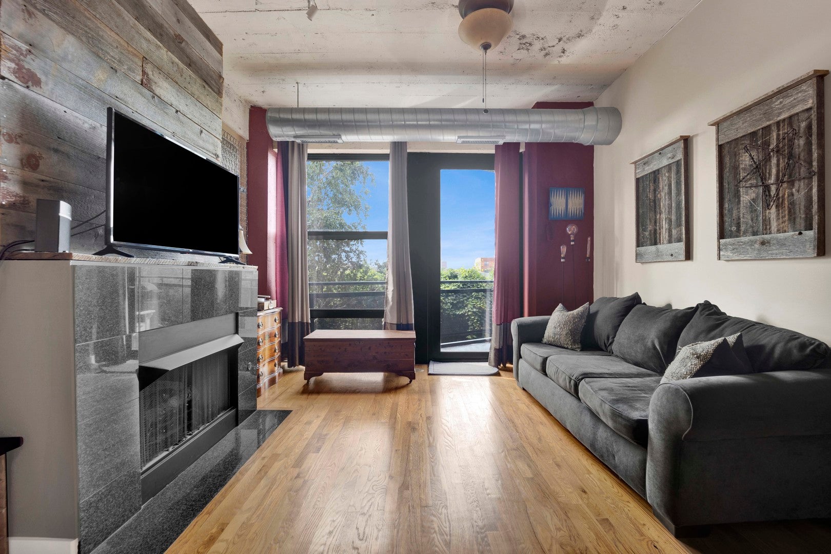 1071 W 15th Street 214