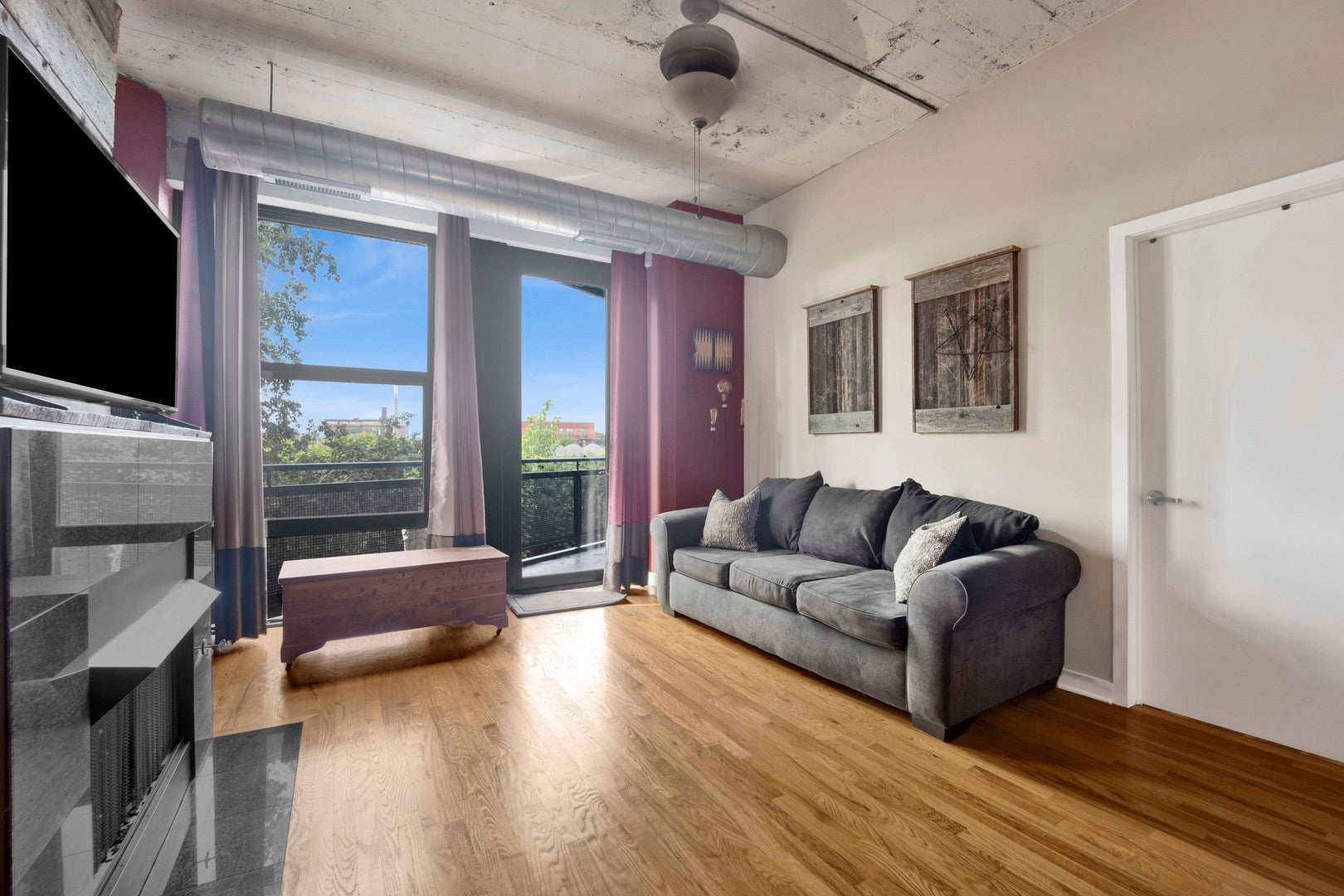 1071 W 15th Street 214