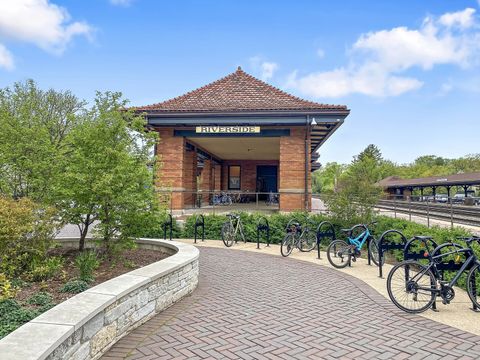 Tiny photo for 124 Forest Avenue, Riverside, IL 60546 (MLS # 12601601)