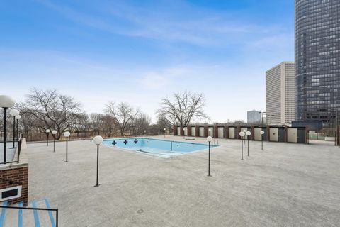 Tiny photo for 5455 N Sheridan Road #2807, Chicago, IL 60640 (MLS # 12567837)